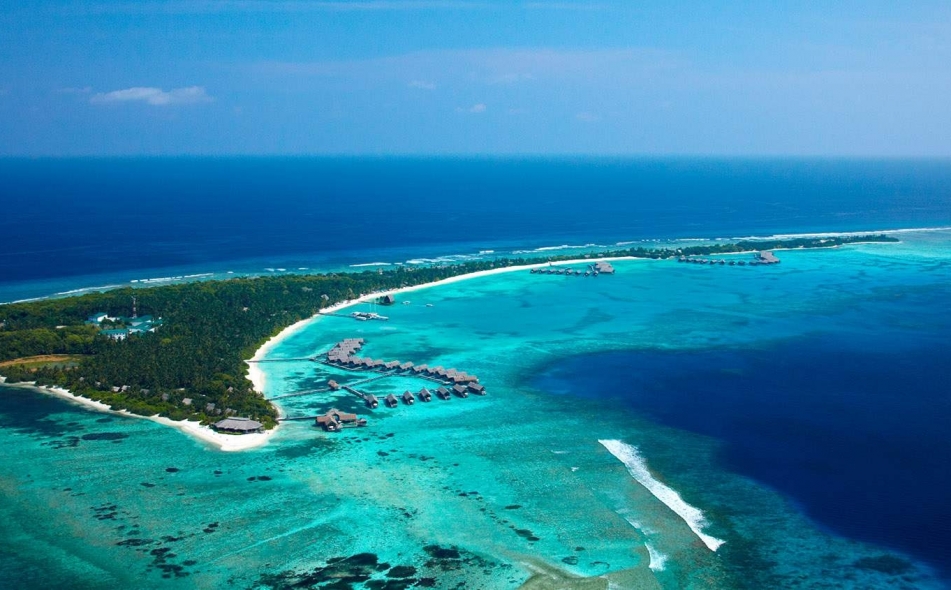 Shangri-La's Villingili Resort and Spa Shangri-La's Villingili Resort and Spa